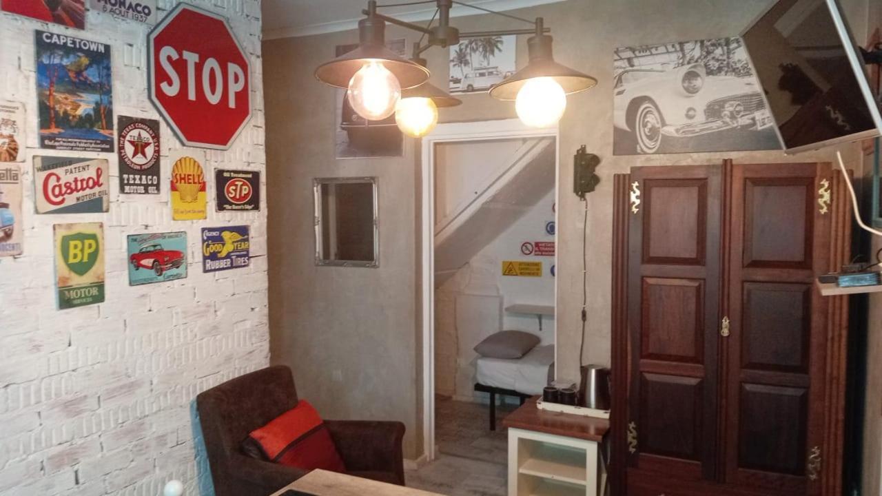 The Mountains Bed & Breakfast Cape Town Exterior photo